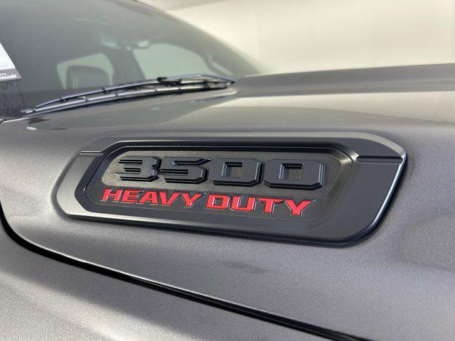 Photo of 2022 Granite Crystal Metallic Clearcoat RAM 3500