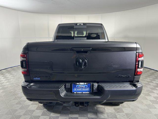 Photo of 2022 Granite Crystal Metallic Clearcoat RAM 3500