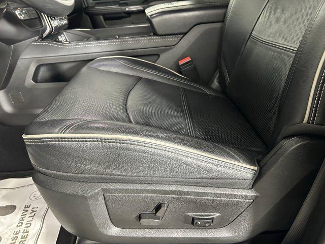 Photo of 2022 Granite Crystal Metallic Clearcoat RAM 3500