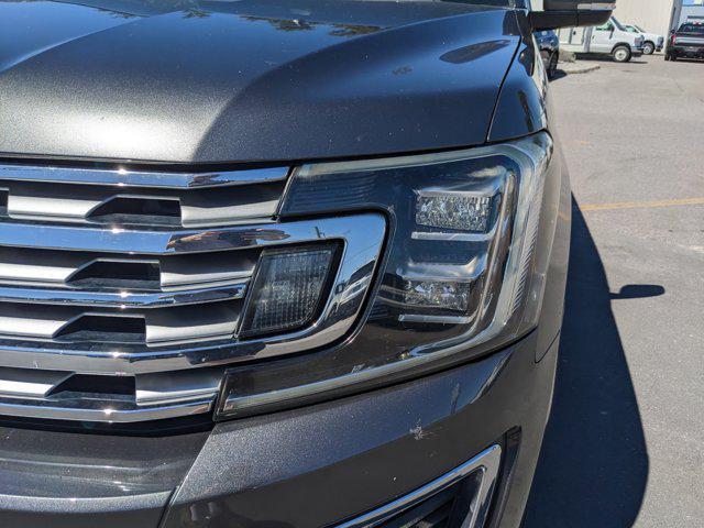 Photo of 2018 Magnetic Ford Expedition Max