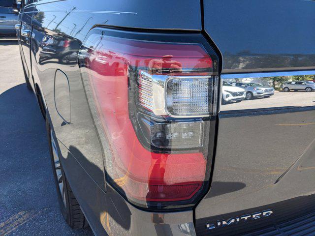 Photo of 2018 Magnetic Ford Expedition Max