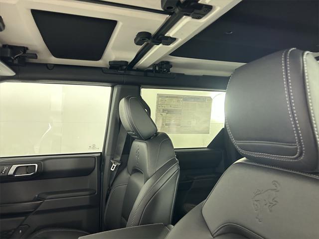 Photo of 2025 Azure Gray Metallic Tri-Coat Ford Bronco