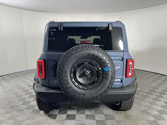 Photo of 2025 Azure Gray Metallic Tri-Coat Ford Bronco