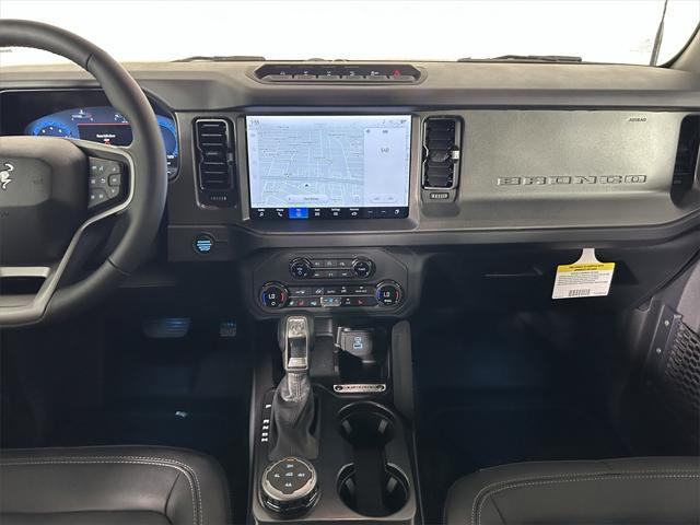 Photo of 2025 Azure Gray Metallic Tri-Coat Ford Bronco