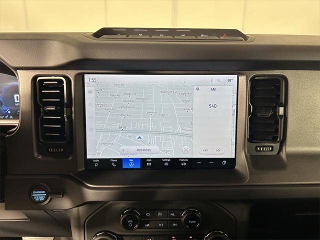 Photo of 2025 Azure Gray Metallic Tri-Coat Ford Bronco