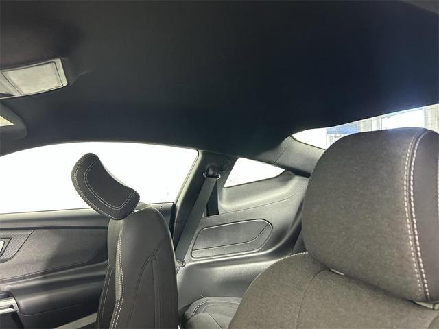 Photo of 2024 CARBONIZED GRAY METALLIC Ford Mustang