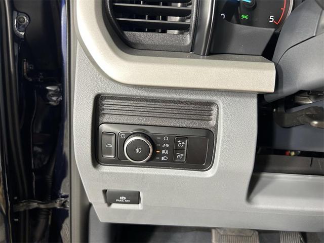Photo of 2025 Antimatter Blue Metallic Ford F-250