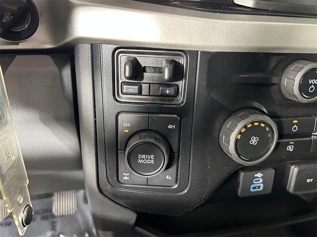 Photo of 2025 Antimatter Blue Metallic Ford F-250