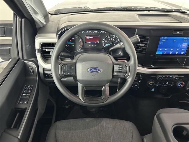 Photo of 2025 Antimatter Blue Metallic Ford F-250