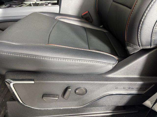 Photo of 2024 OXFORD WHITE Ford F-250