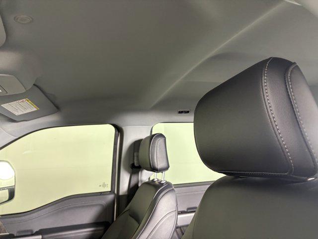 Photo of 2024 OXFORD WHITE Ford F-250