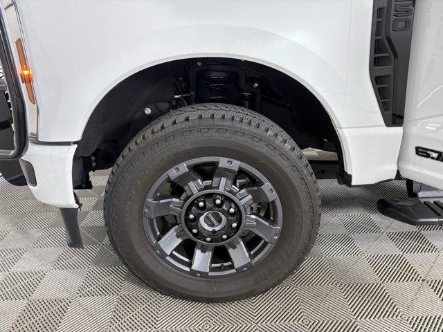 Photo of 2024 OXFORD WHITE Ford F-250