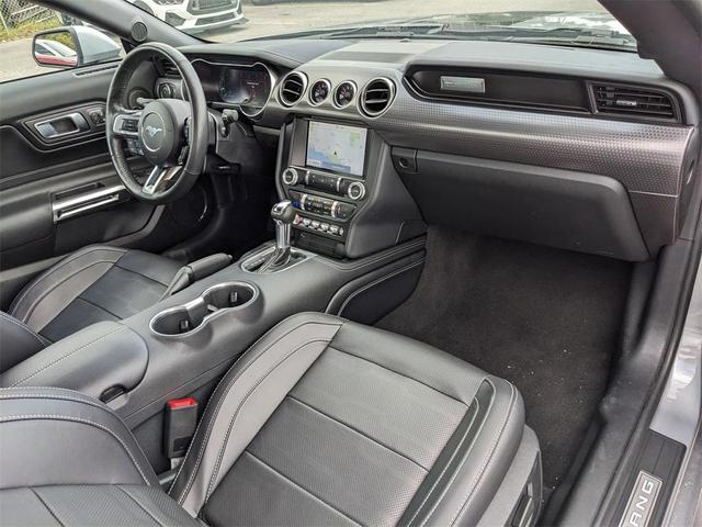 Photo of 2022 ICONIC SILVER METALLIC Ford Mustang