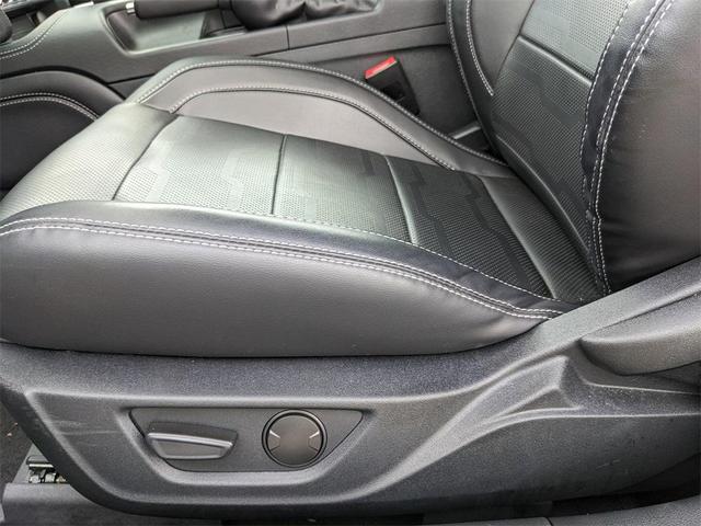 Photo of 2022 ICONIC SILVER METALLIC Ford Mustang