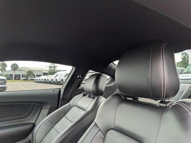 Photo of 2022 ICONIC SILVER METALLIC Ford Mustang