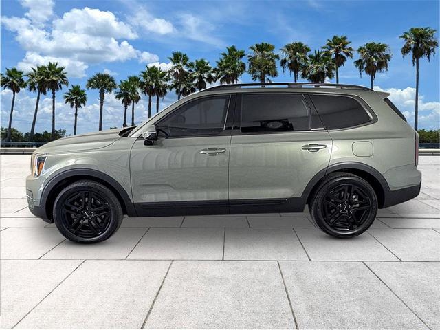 Photo of 2024 Jungle Green Kia Telluride