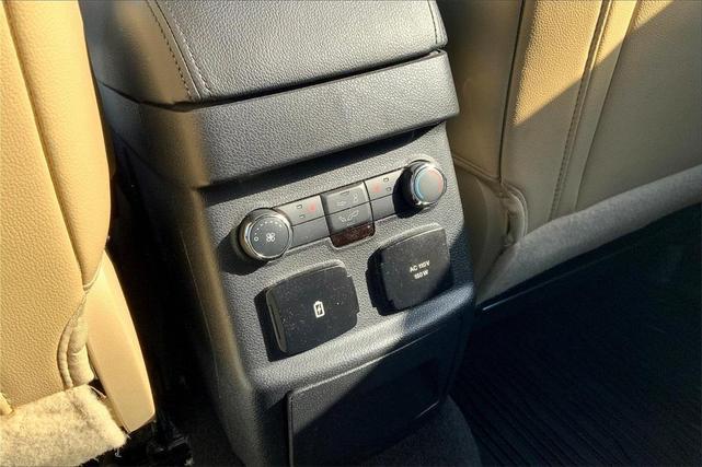 Photo of 2017 White Platinum Tri-Coat Metallic Ford Explorer