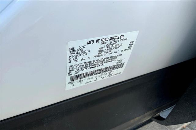 Photo of 2017 White Platinum Tri-Coat Metallic Ford Explorer