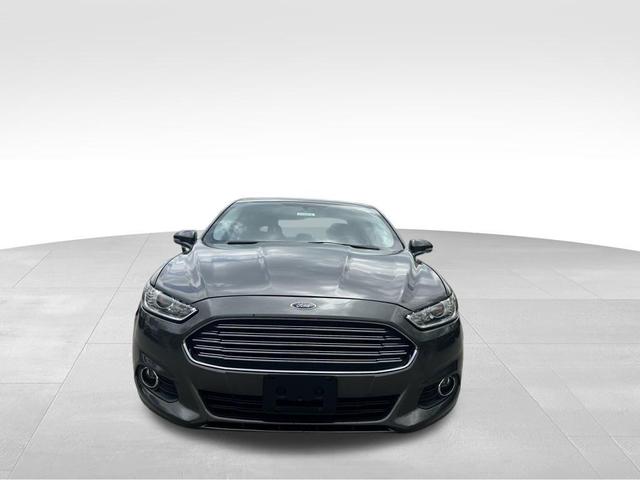 Photo of 2015 Magnetic Ford Fusion
