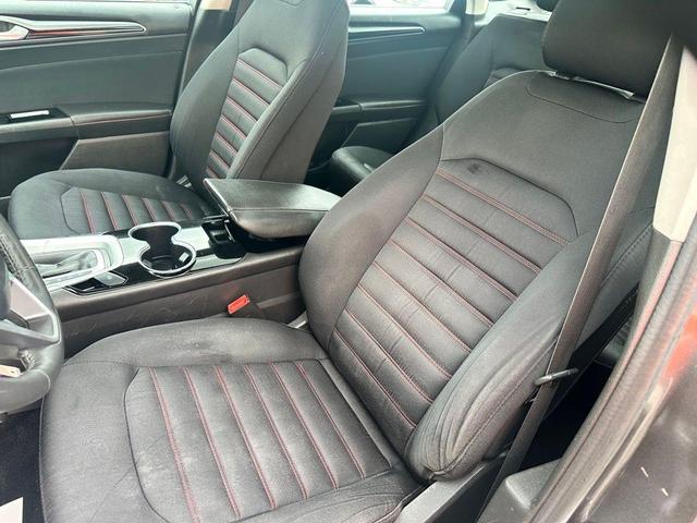 Photo of 2015 Magnetic Ford Fusion