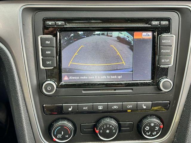 Photo of 2015 Platinum Gray Metallic Volkswagen Passat