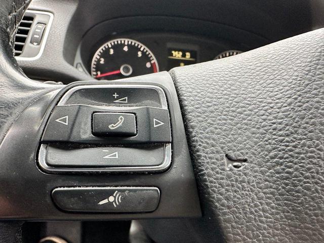 Photo of 2015 Platinum Gray Metallic Volkswagen Passat
