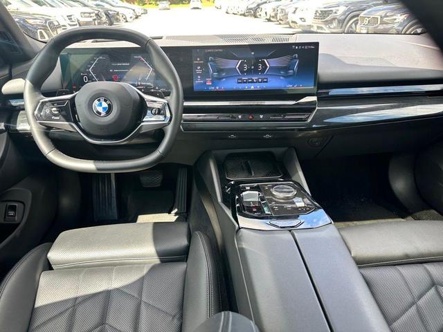 Photo of 2024 Black Sapphire Metallic BMW 530