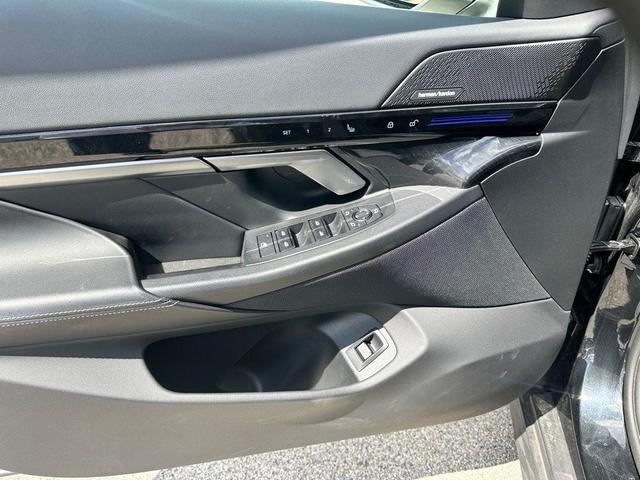 Photo of 2024 Black Sapphire Metallic BMW 530