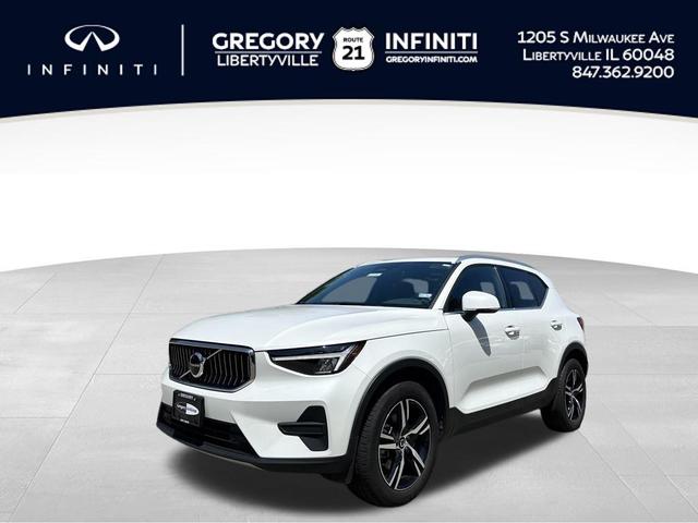Photo of 2025 Crystal White Pearl Volvo XC40