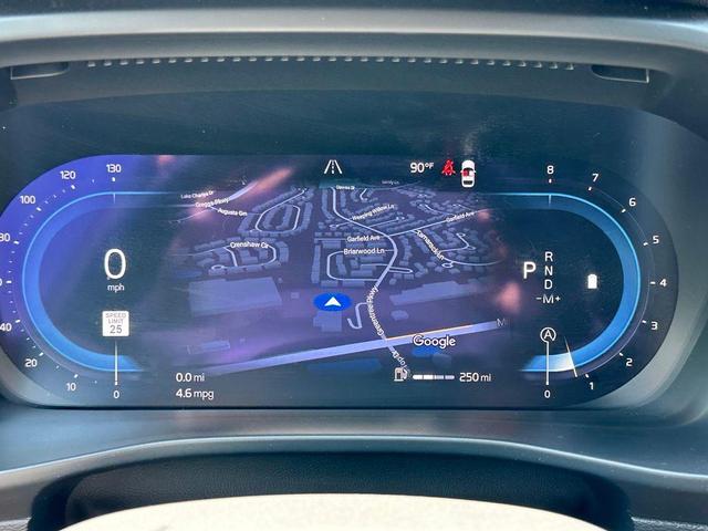 Photo of 2025 Crystal White Pearl Volvo XC40