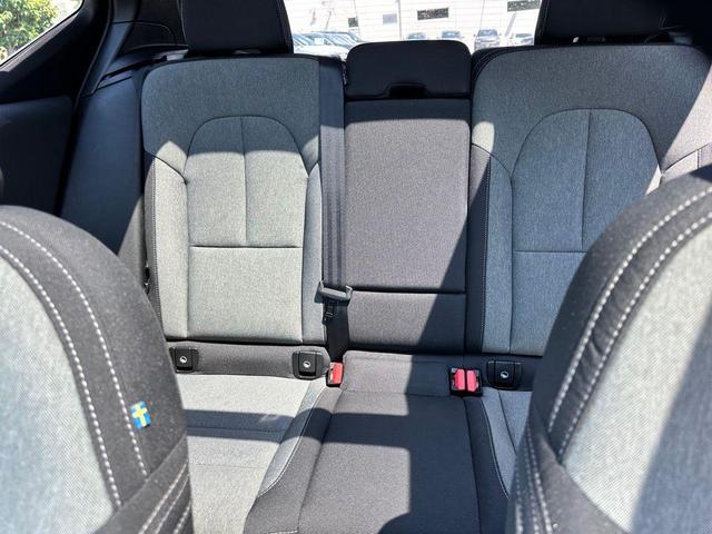 Photo of 2025 Crystal White Pearl Volvo XC40