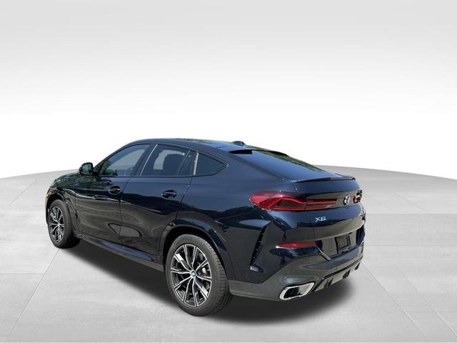 Photo of 2025 Carbon Black Metallic BMW X6