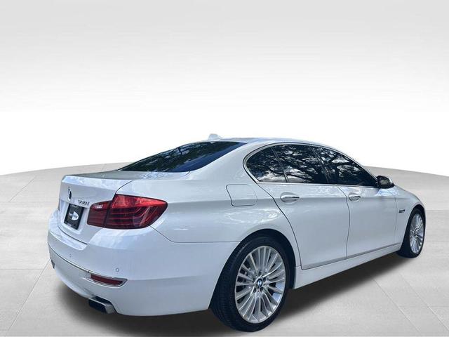 Photo of 2014 White Metallic BMW 550