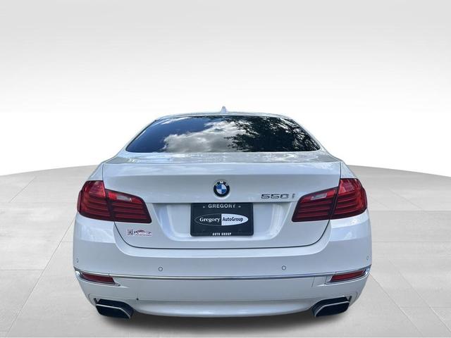 Photo of 2014 White Metallic BMW 550