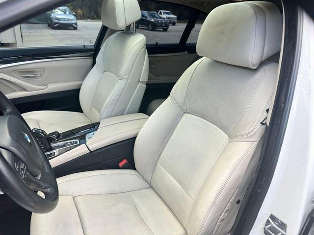 Photo of 2014 White Metallic BMW 550