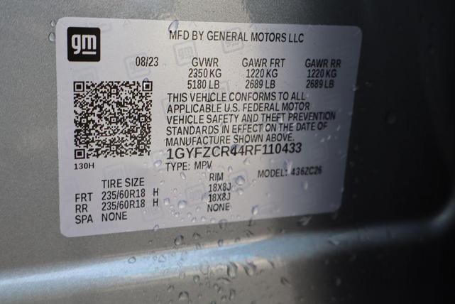 Photo of 2024 Argent Silver Metallic Cadillac XT4