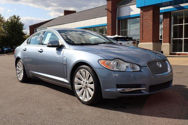 Photo of 2009 Frost Blue Jaguar XF