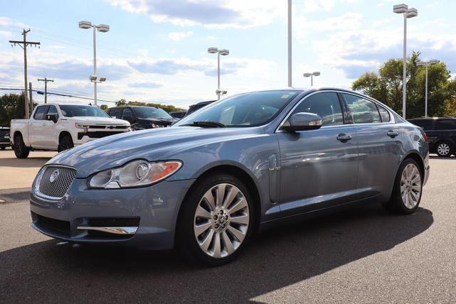 Photo of 2009 Frost Blue Jaguar XF