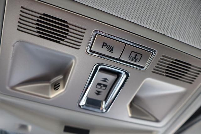 Photo of 2009 Frost Blue Jaguar XF