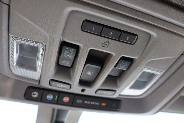 Photo of 2021 Black Chevrolet Silverado 2500