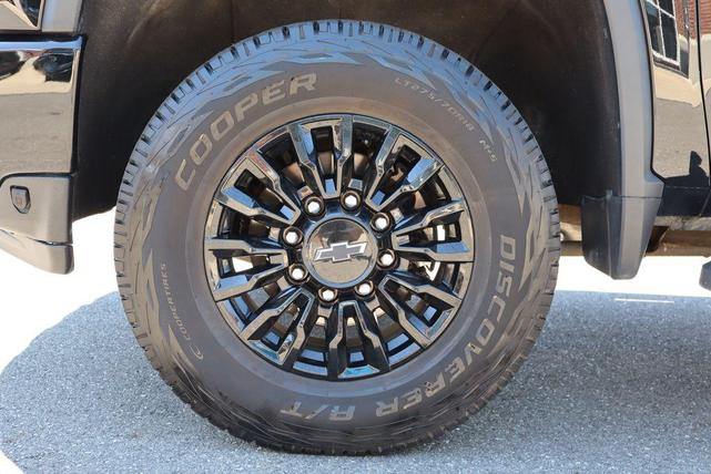 Photo of 2021 Black Chevrolet Silverado 2500