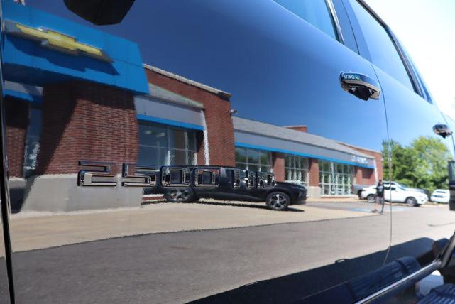 Photo of 2021 Black Chevrolet Silverado 2500