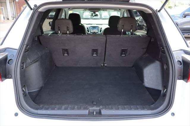 Photo of 2018 Summit White Chevrolet Equinox