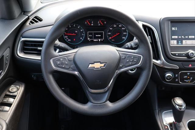 Photo of 2018 Summit White Chevrolet Equinox