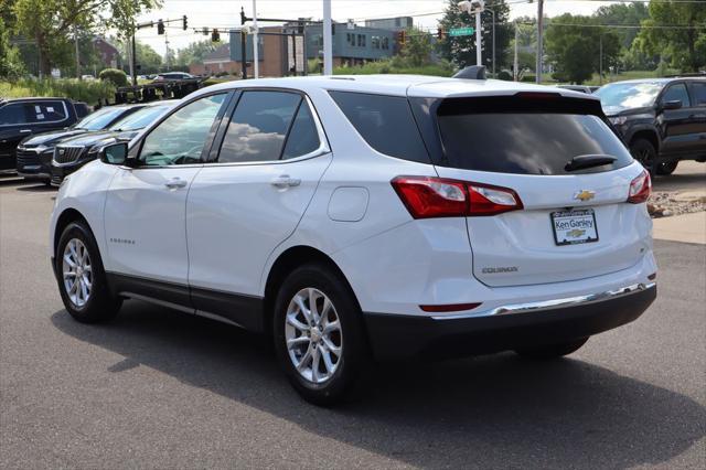 Photo of 2018 Summit White Chevrolet Equinox