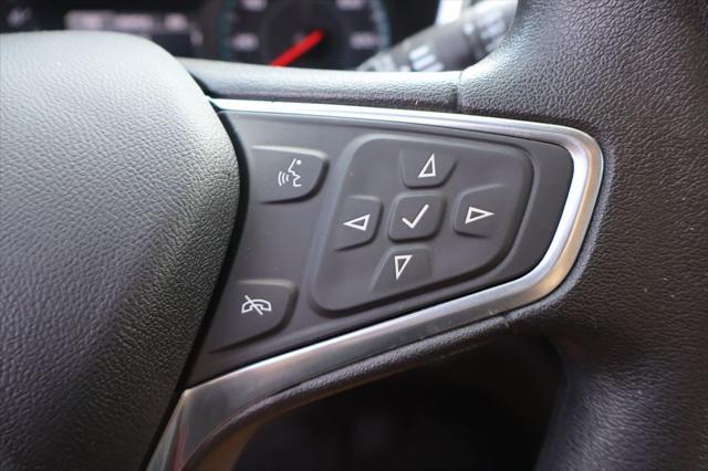 Photo of 2018 Summit White Chevrolet Equinox