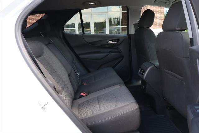 Photo of 2018 Summit White Chevrolet Equinox