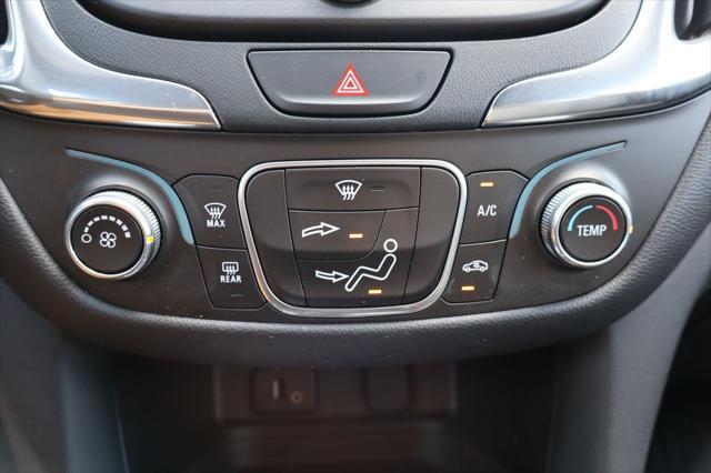 Photo of 2018 Summit White Chevrolet Equinox