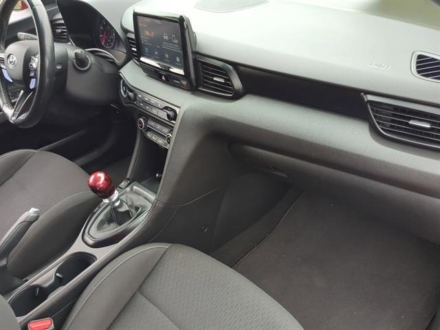 Photo of 2019 Racing Red Hyundai Veloster