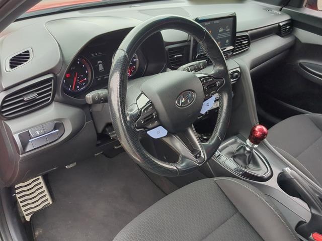 Photo of 2019 Racing Red Hyundai Veloster
